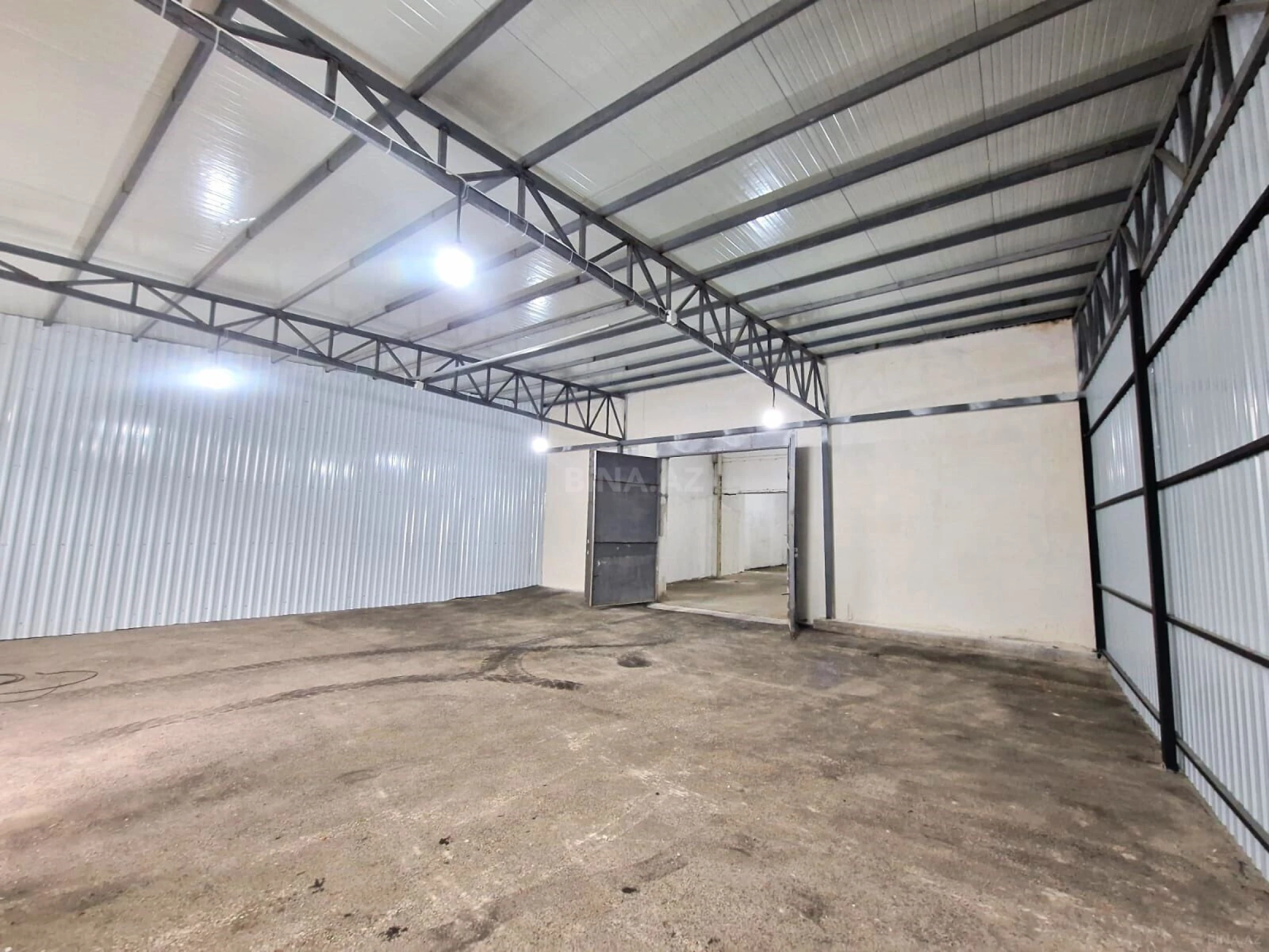 Kirayə verilir obyekt 440 m²