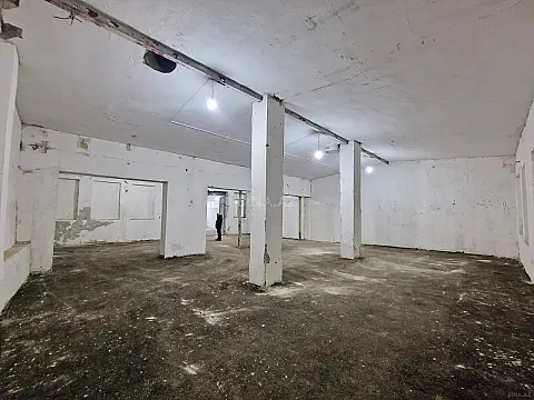 Kirayə verilir obyekt 440 m²