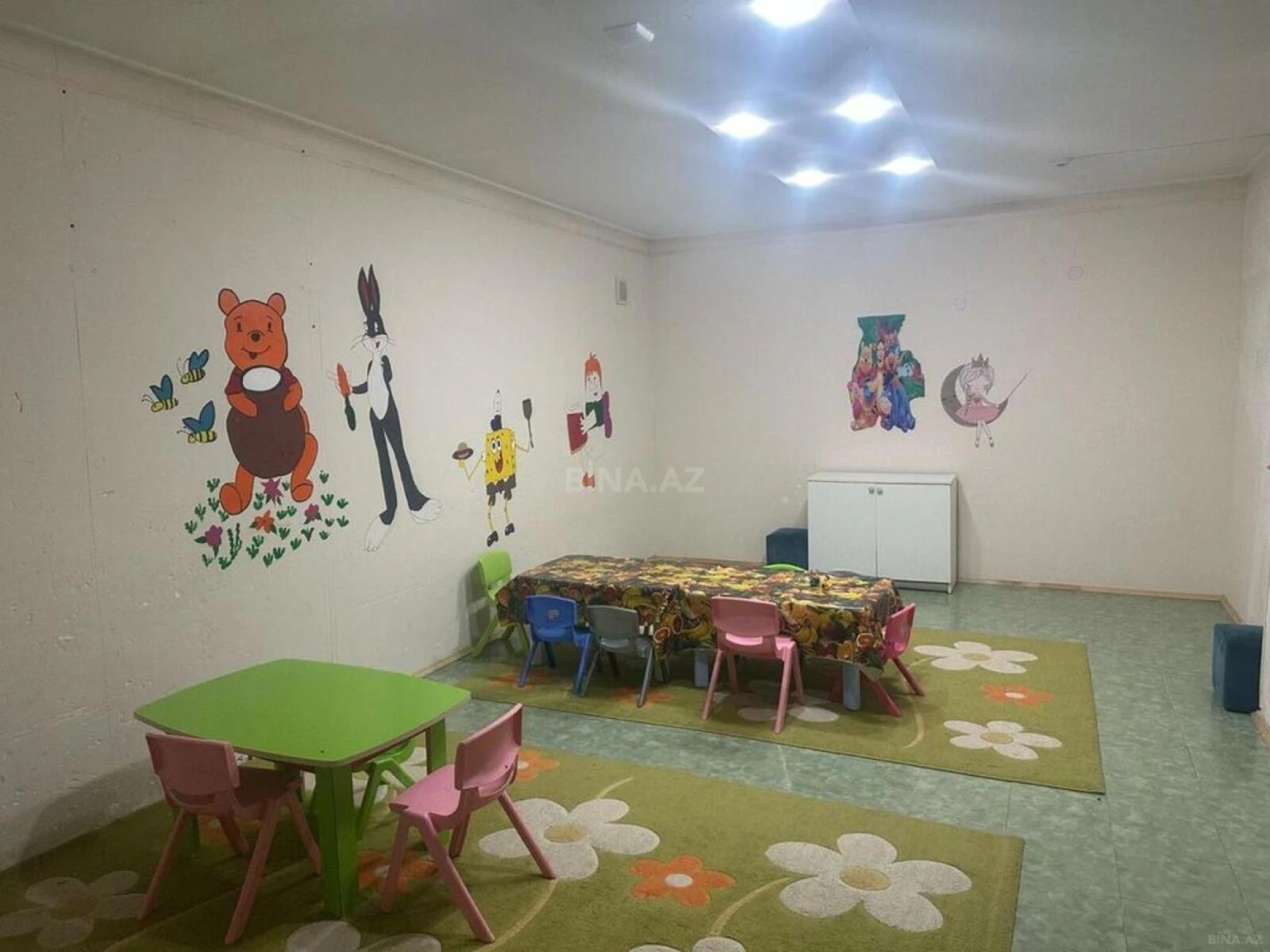 Kirayə verilir obyekt 270 m²