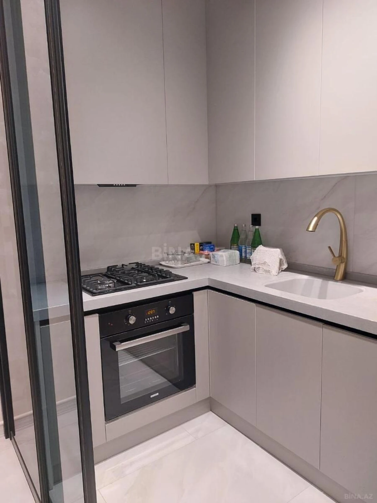 Kirayə verilir 2 otaqlı mənzil 72 m²