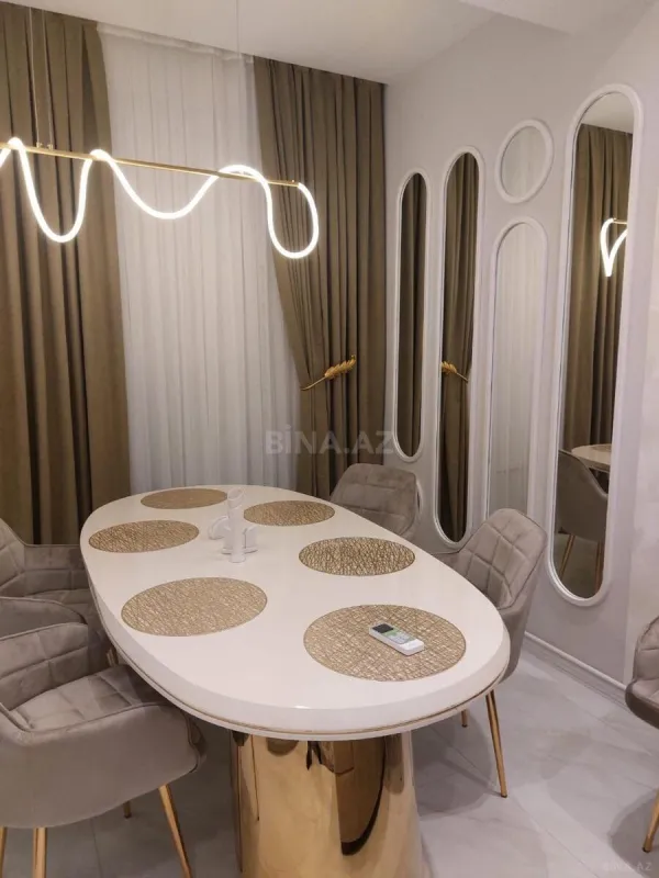 Kirayə verilir 2 otaqlı mənzil 72 m²