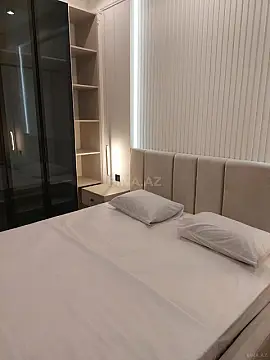 Kirayə verilir 2 otaqlı mənzil 72 m²