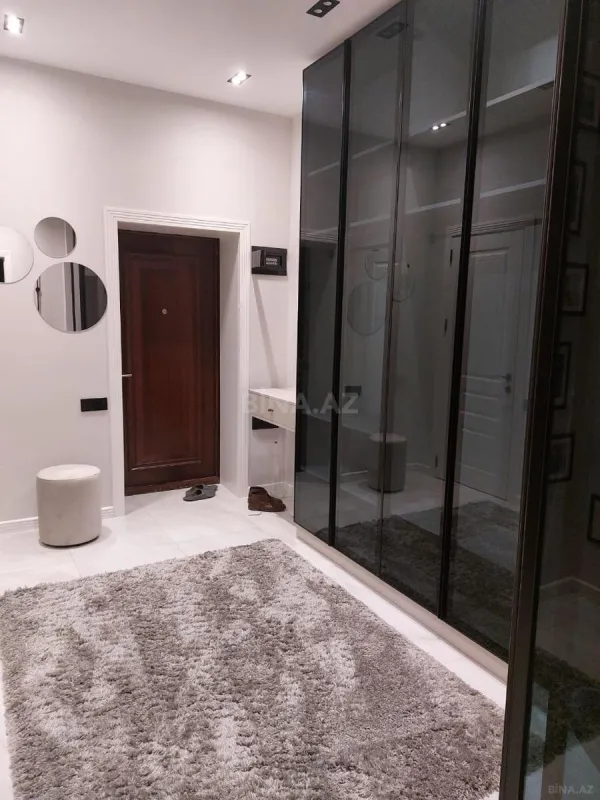 Kirayə verilir 2 otaqlı mənzil 72 m²