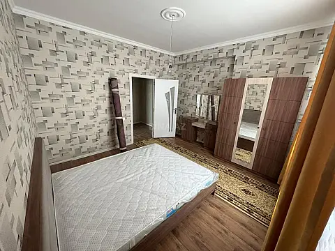 Kirayə verilir 2 otaqlı mənzil 95 m²