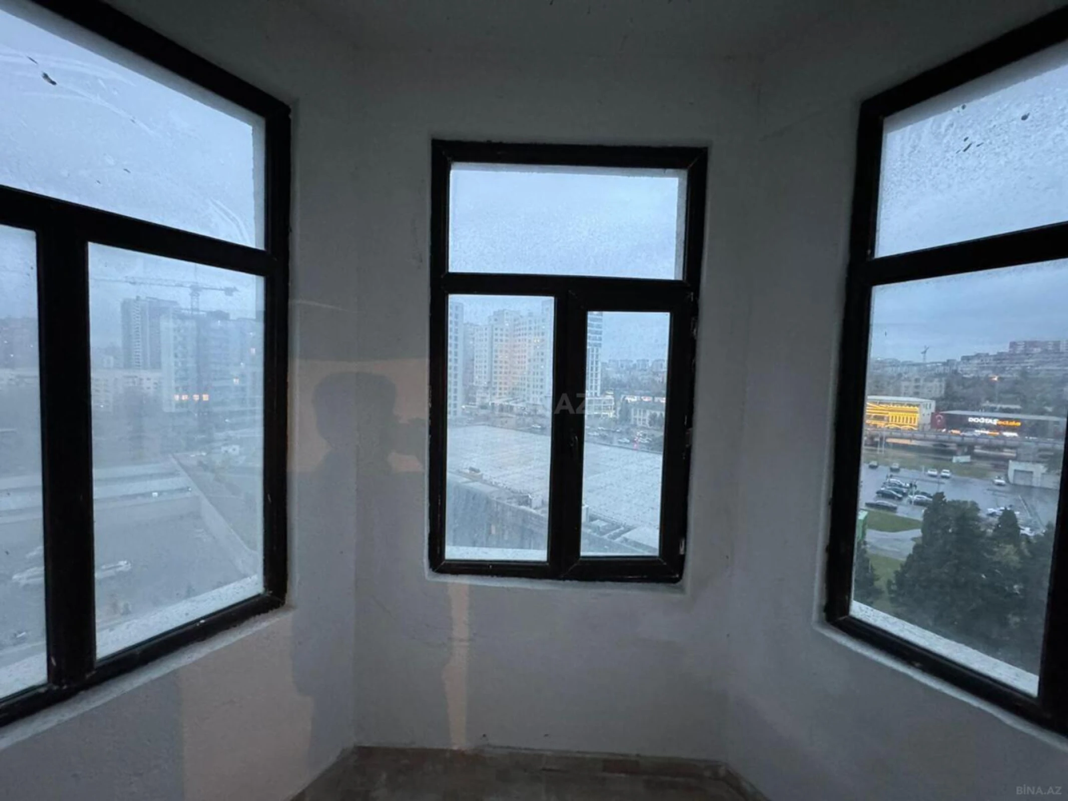 Kirayə verilir 2 otaqlı mənzil 95 m²