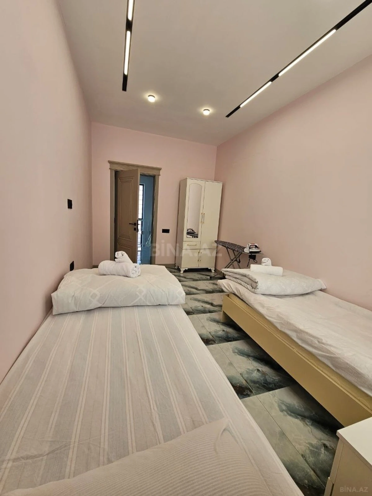 Kirayə verilir 6 otaqlı həyət evi 200 m²