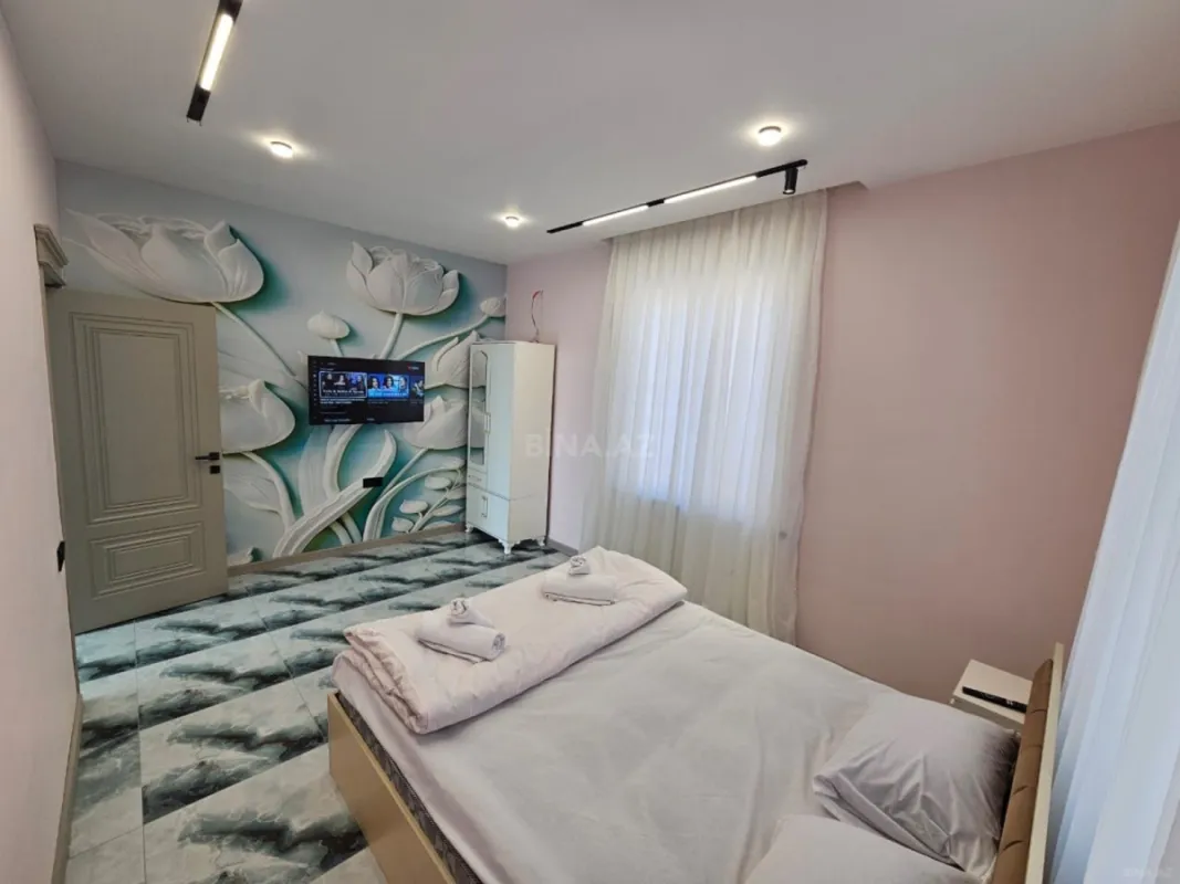 Kirayə verilir 6 otaqlı həyət evi 200 m²