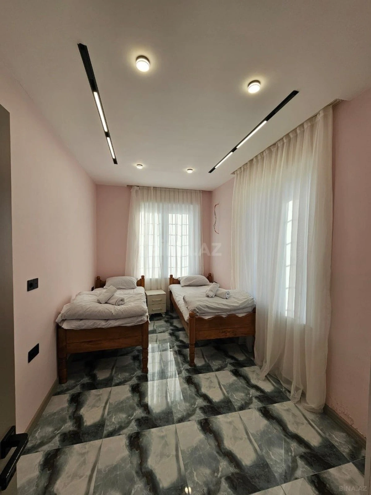 Kirayə verilir 6 otaqlı həyət evi 200 m²