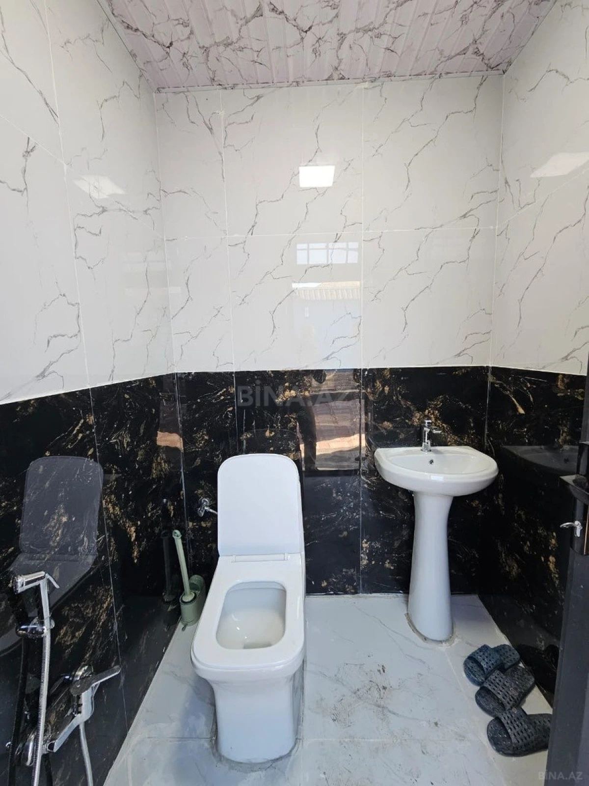 Kirayə verilir 6 otaqlı həyət evi 200 m²