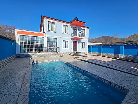 Kirayə verilir 6 otaqlı həyət evi 200 m² — Qəbələ 6 otaq 200.00 m²