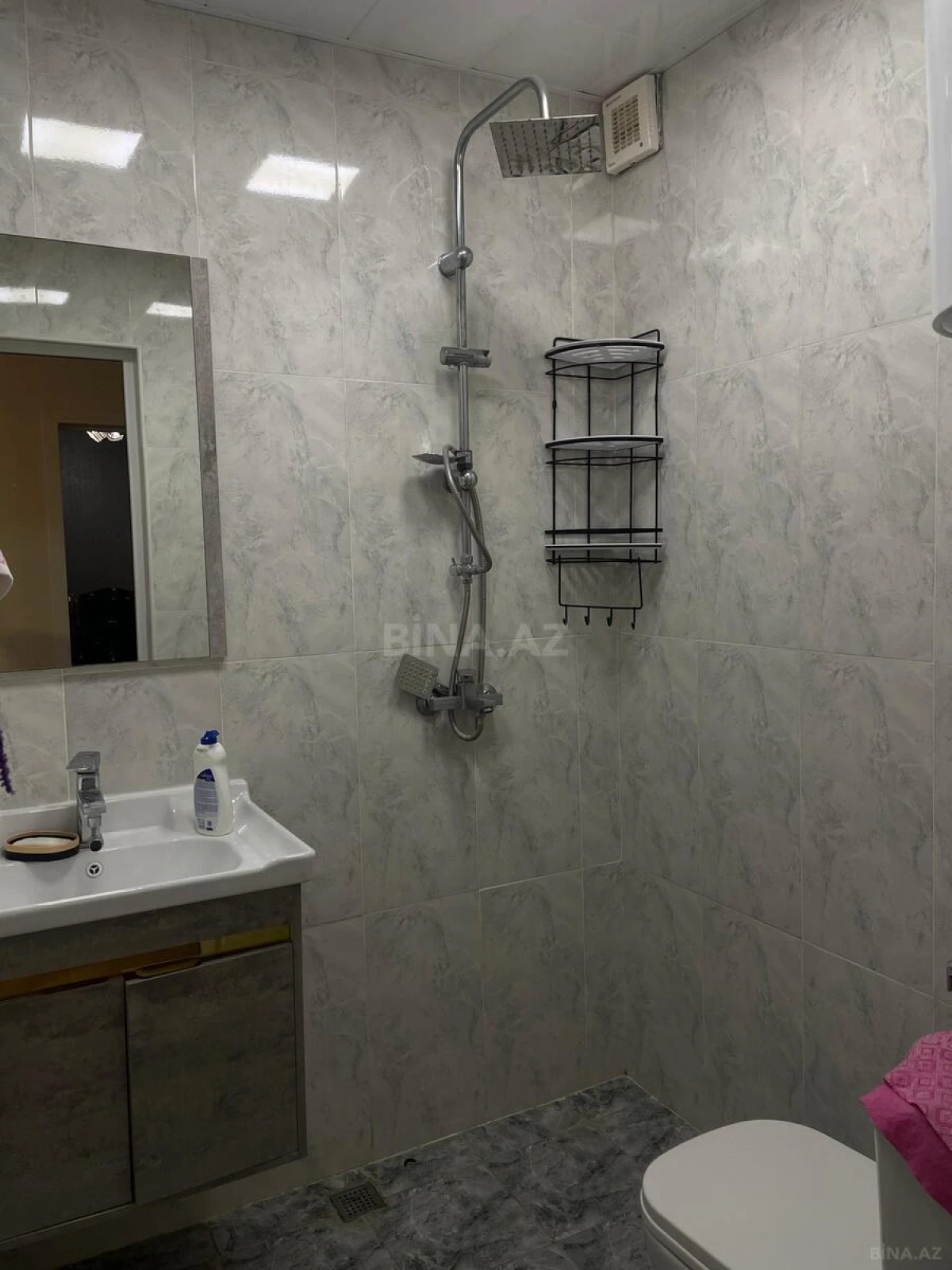 Kirayə verilir 2 otaqlı mənzil 55 m²