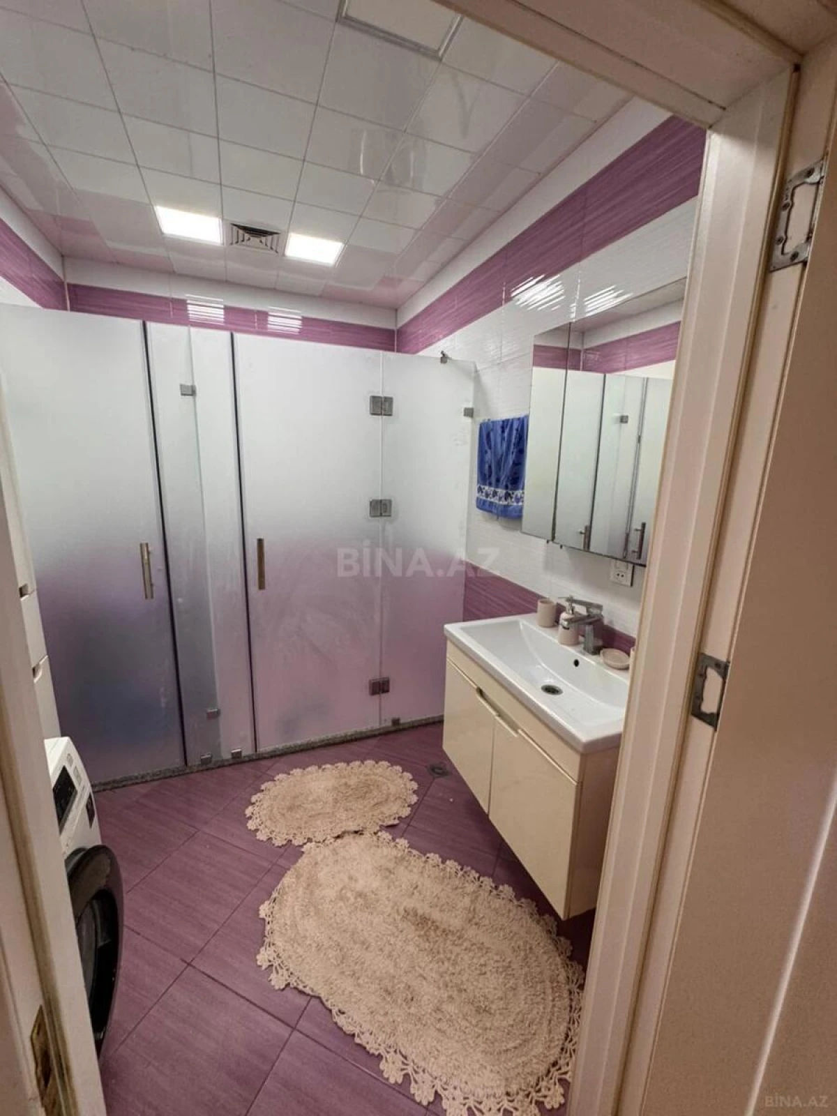 Kirayə verilir 3 otaqlı mənzil 135 m²