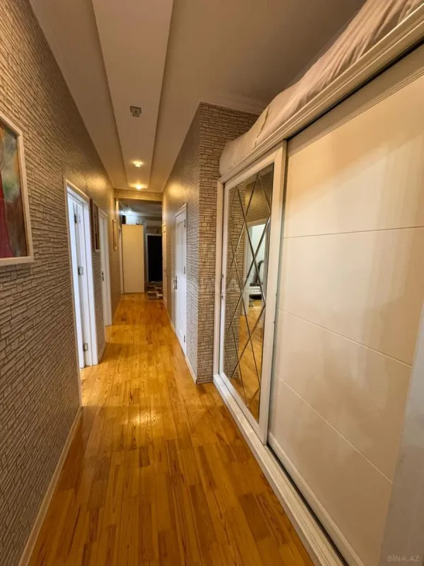 Kirayə verilir 3 otaqlı mənzil 135 m²