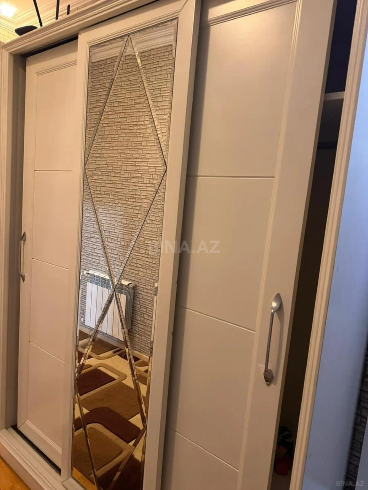 Kirayə verilir 3 otaqlı mənzil 135 m²