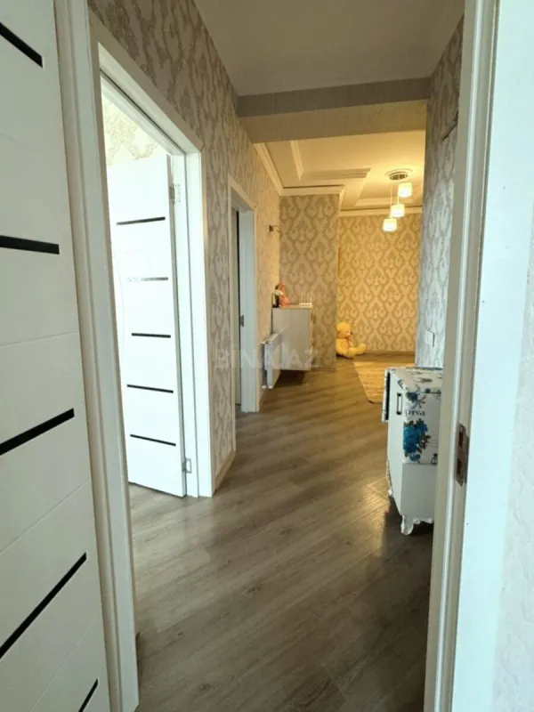 Satılır 2 otaqlı mənzil 85 m²