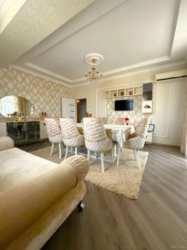 Satılır 2 otaqlı mənzil 85 m²