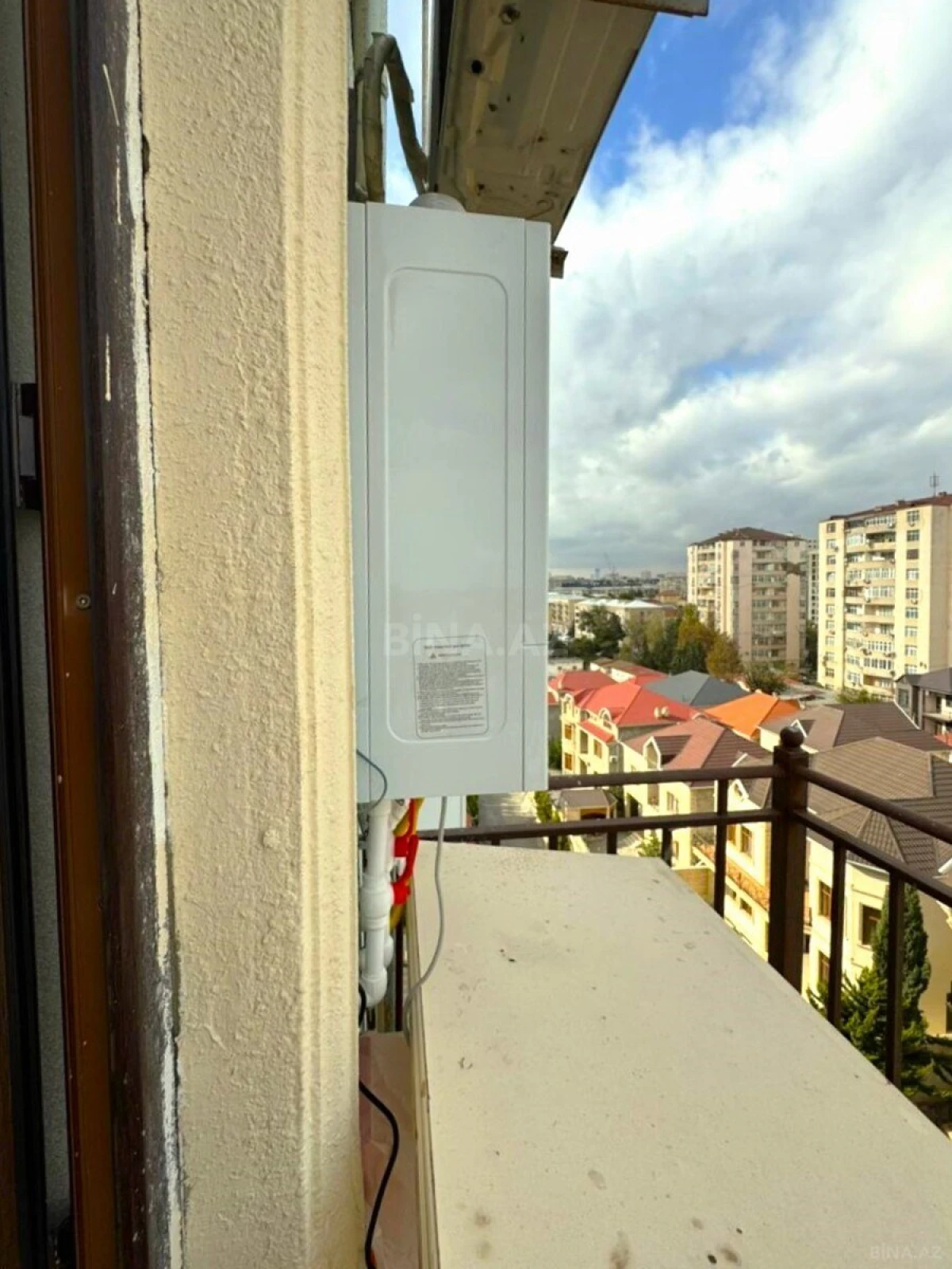 Satılır 2 otaqlı mənzil 85 m²