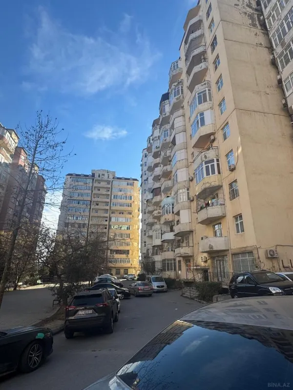 Satılır 2 otaqlı mənzil 60 m²
