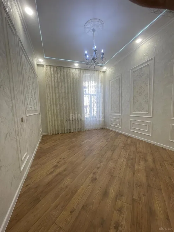 Satılır 5 otaqlı mənzil 175 m²