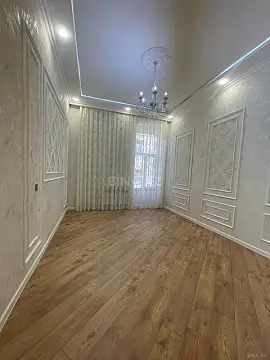 Satılır 5 otaqlı mənzil 175 m²