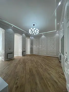 Satılır 5 otaqlı mənzil 175 m²