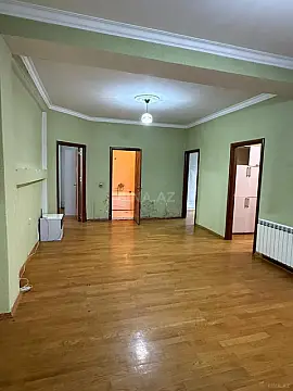 Satılır 3 otaqlı mənzil 145 m²