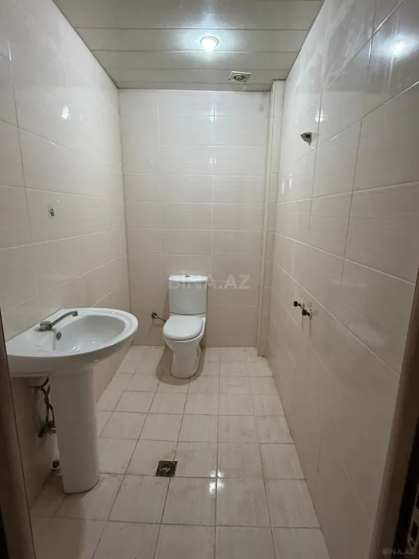 Satılır 3 otaqlı mənzil 145 m²