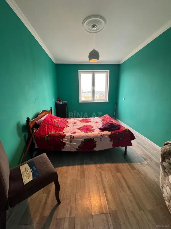 Satılır 4 otaqlı mənzil 100 m²