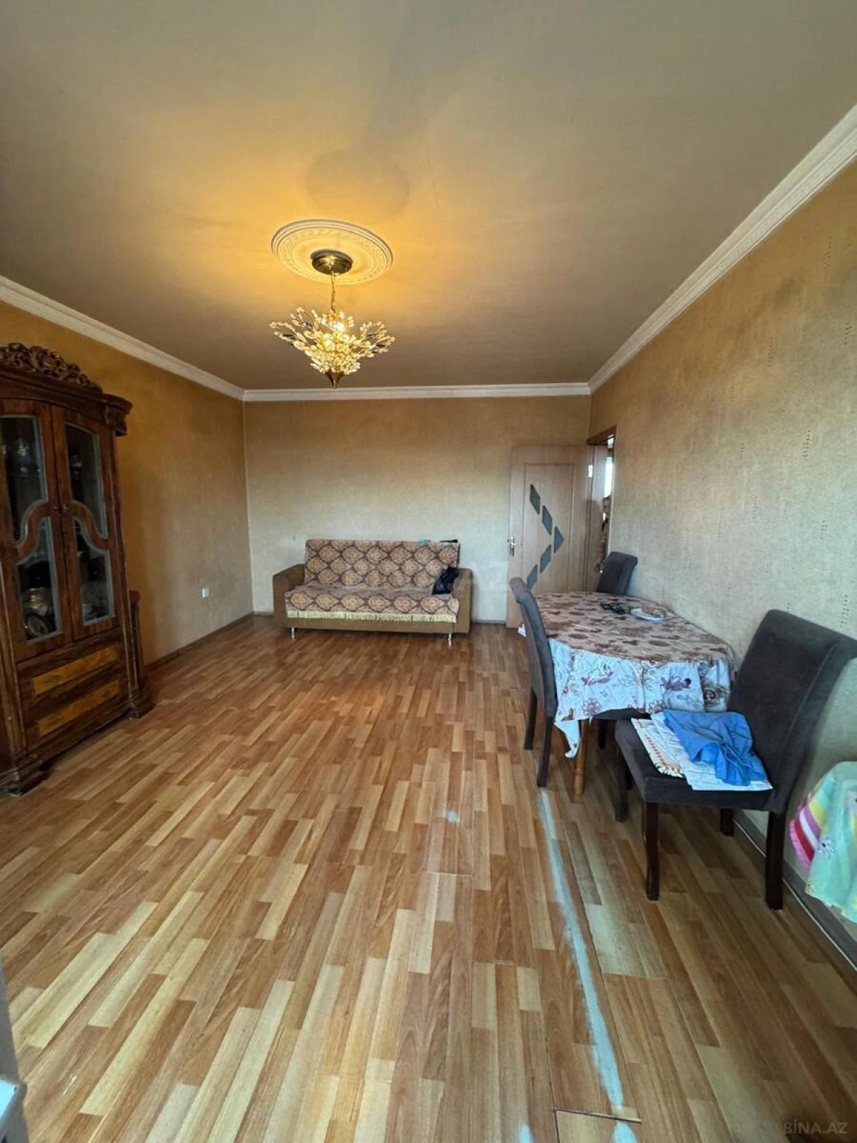 Satılır 4 otaqlı mənzil 100 m²
