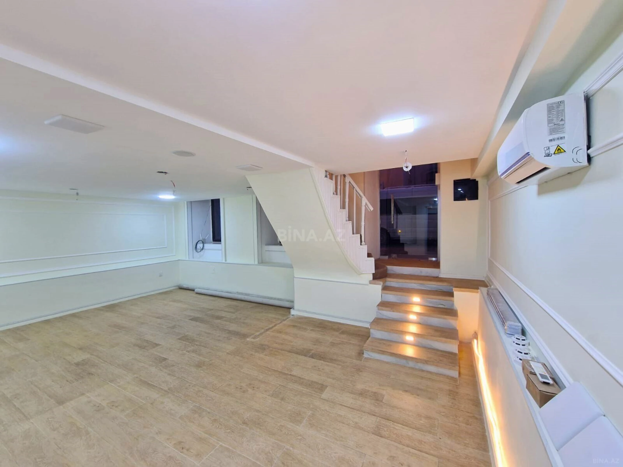 Kirayə verilir obyekt 130 m²