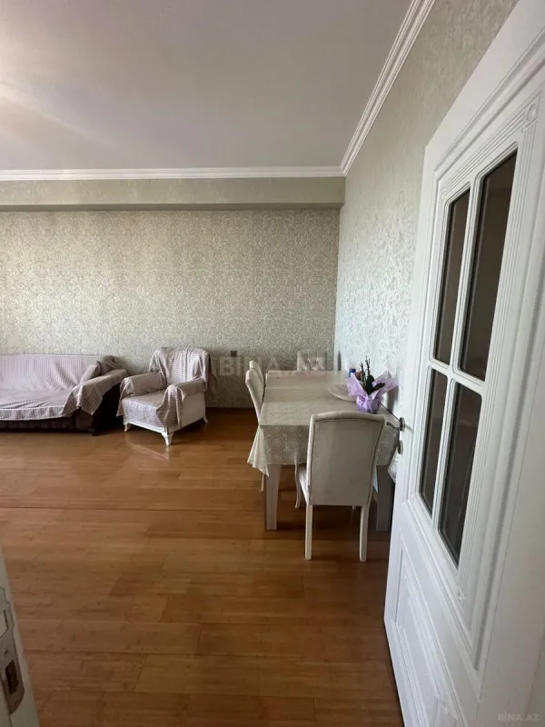 Satılır 3 otaqlı mənzil 95 m²
