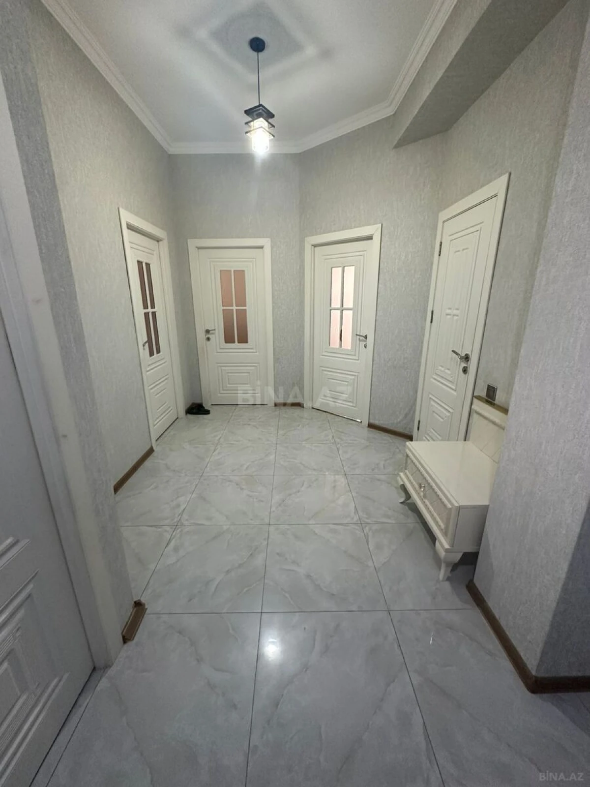 Satılır 3 otaqlı mənzil 95 m²