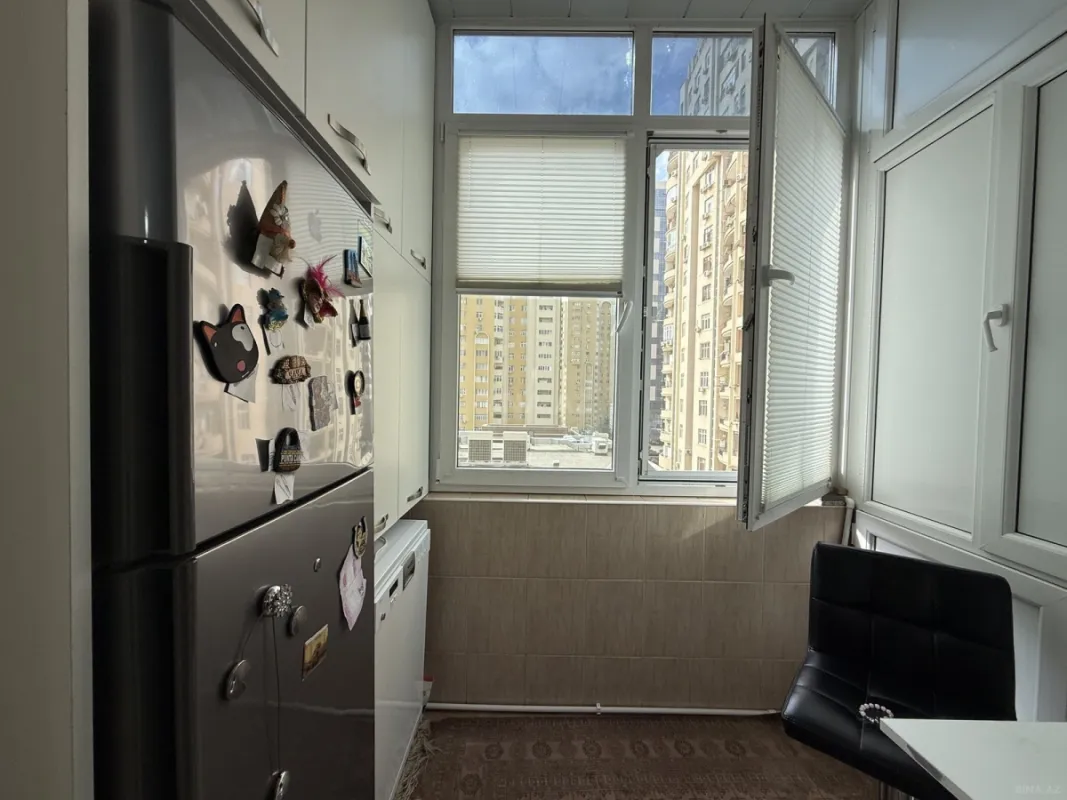 Satılır 2 otaqlı mənzil 96 m²