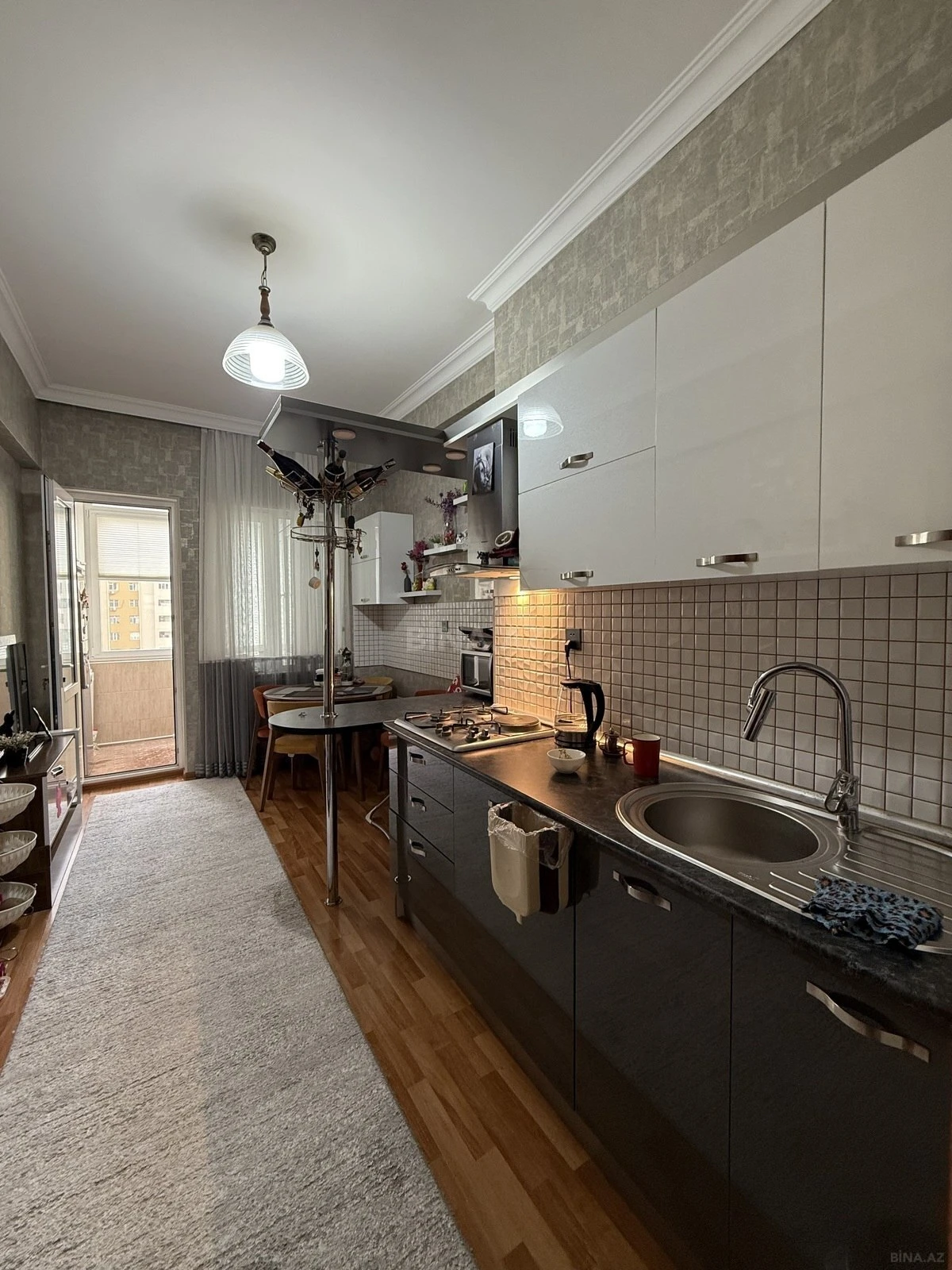 Satılır 2 otaqlı mənzil 96 m²