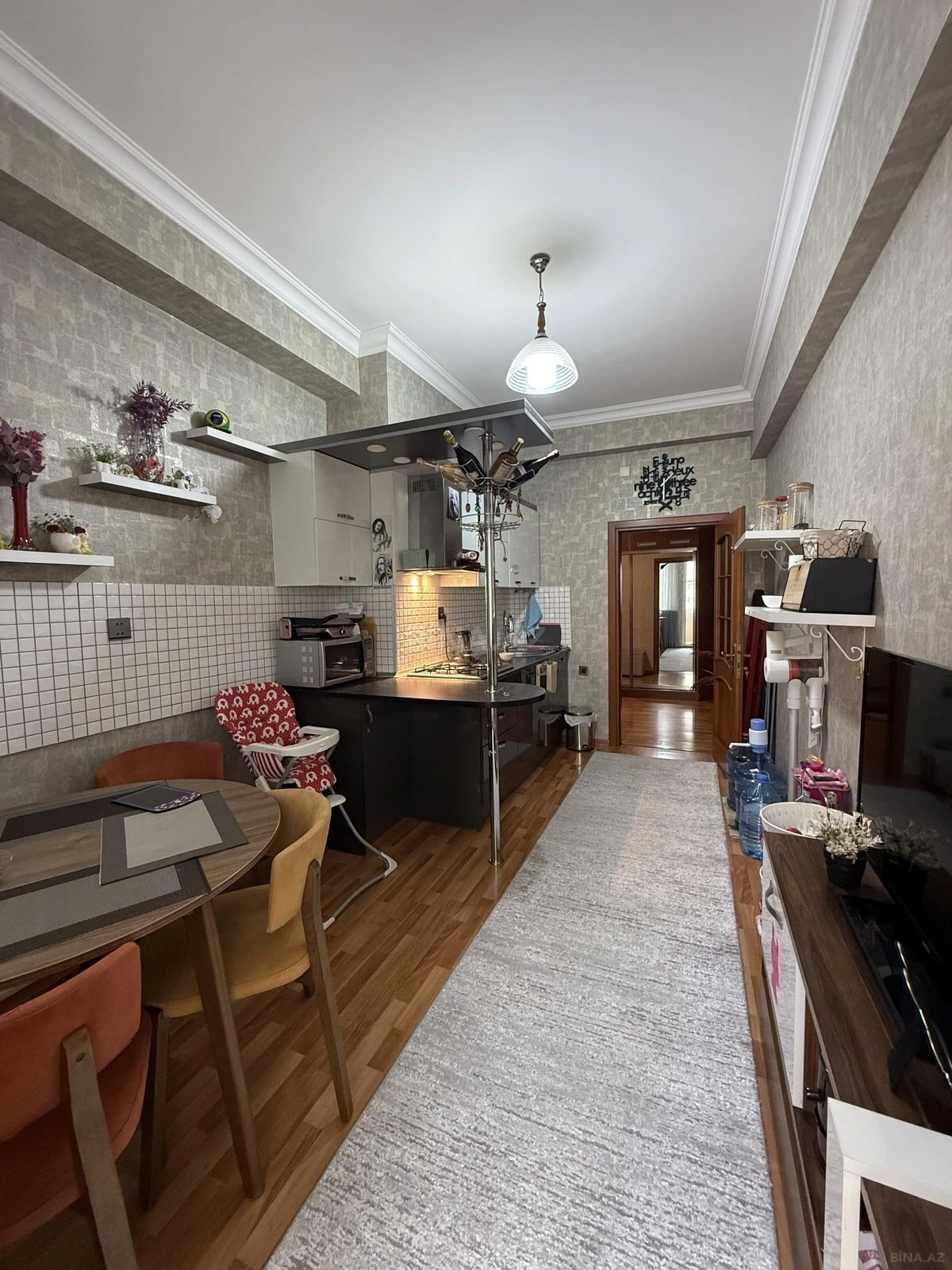 Satılır 2 otaqlı mənzil 96 m²