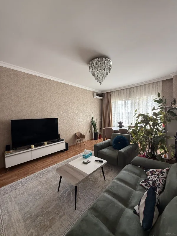 Satılır 2 otaqlı mənzil 96 m²