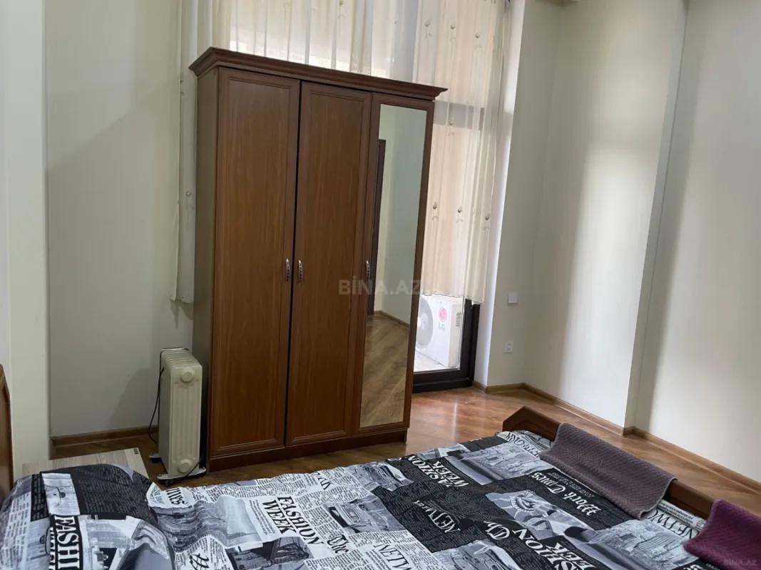 Kirayə verilir 2 otaqlı mənzil 62 m²