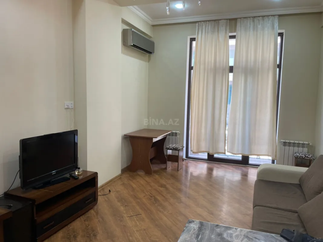 Kirayə verilir 2 otaqlı mənzil 62 m²