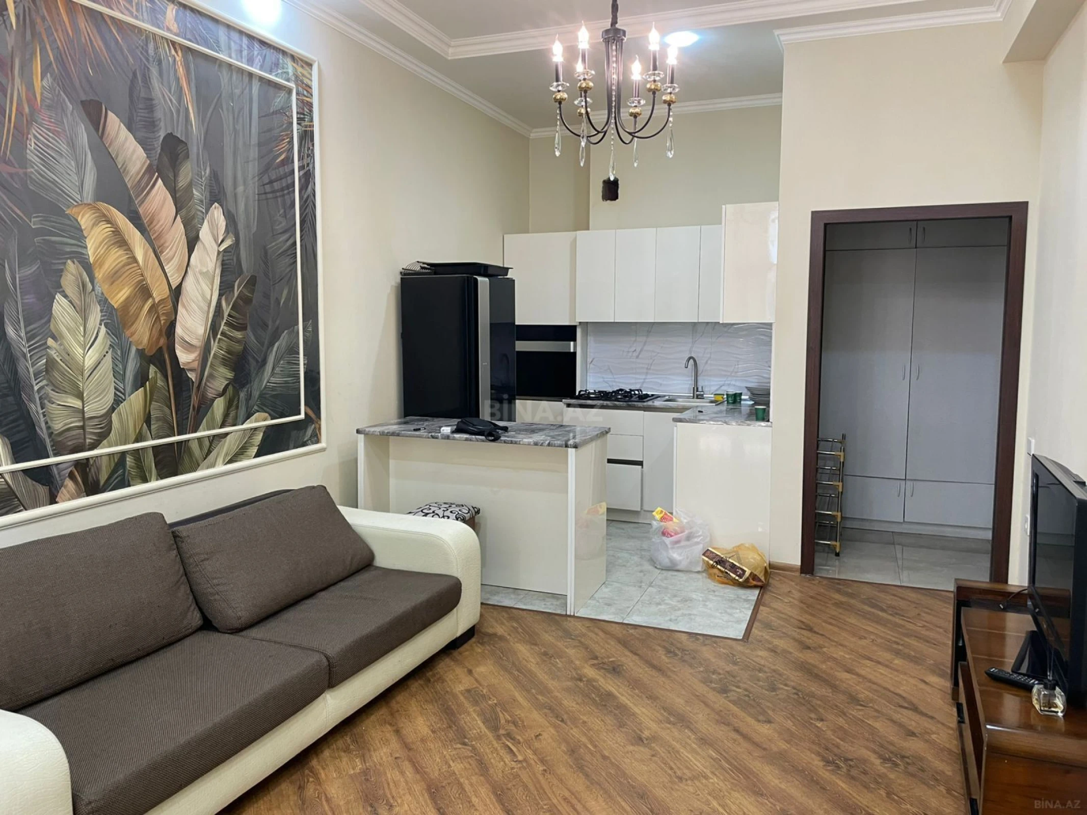 Kirayə verilir 2 otaqlı mənzil 62 m²