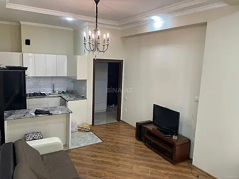 Kirayə verilir 2 otaqlı mənzil 62 m²