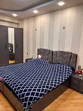 Satılır 3 otaqlı mənzil 154 m²