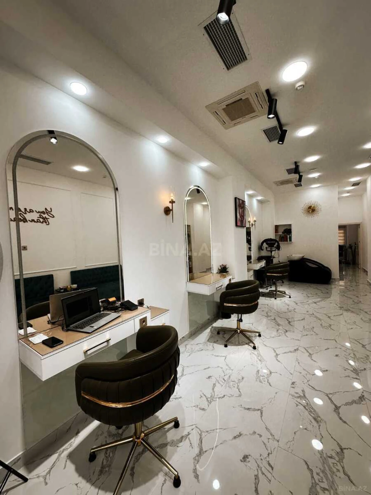 Satılır obyekt 60 m²