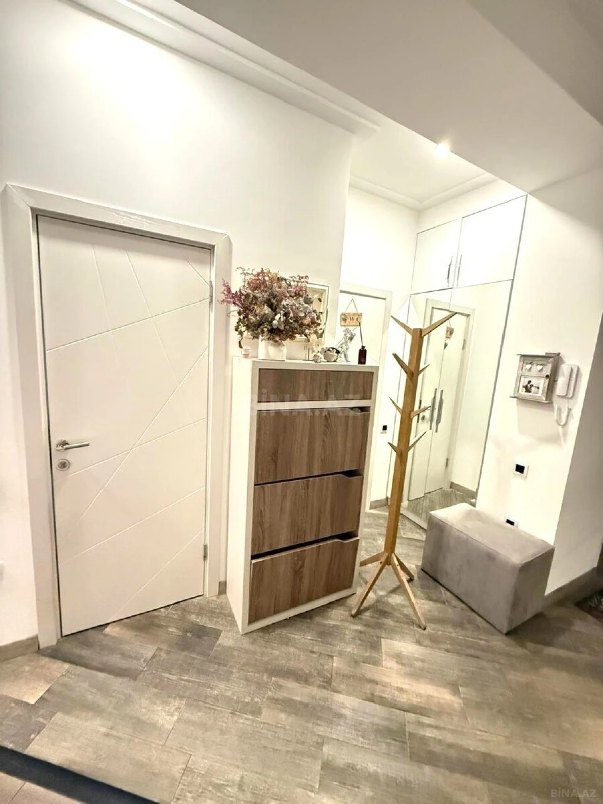 Kirayə verilir 3 otaqlı mənzil 100 m²