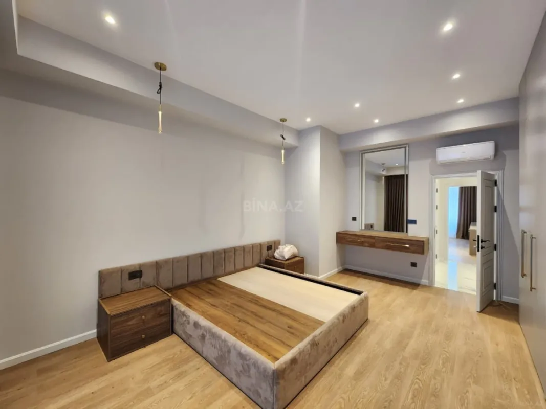 Kirayə verilir 3 otaqlı mənzil 140 m²