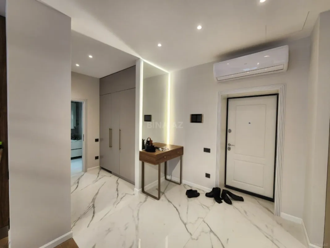 Kirayə verilir 3 otaqlı mənzil 140 m²