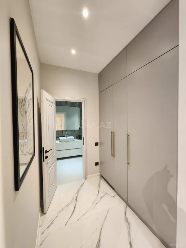 Kirayə verilir 3 otaqlı mənzil 140 m²