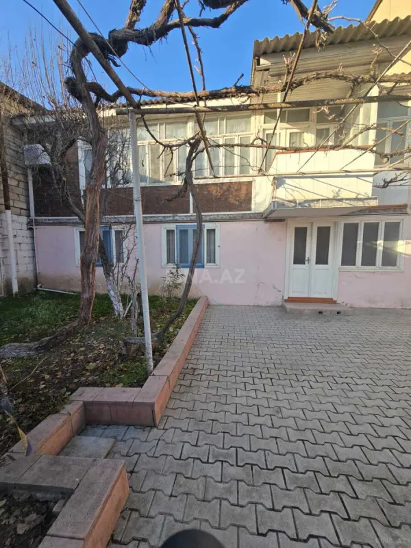 Satılır 6 otaqlı həyət evi 120 m²