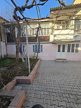 Satılır 6 otaqlı həyət evi 120 m²