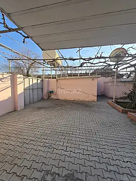 Satılır 6 otaqlı həyət evi 120 m²