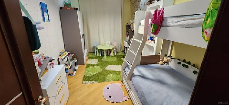 Satılır 3 otaqlı mənzil 150 m²